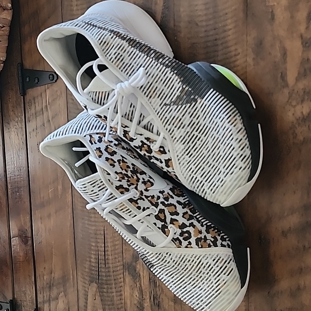 Nike women sneakers